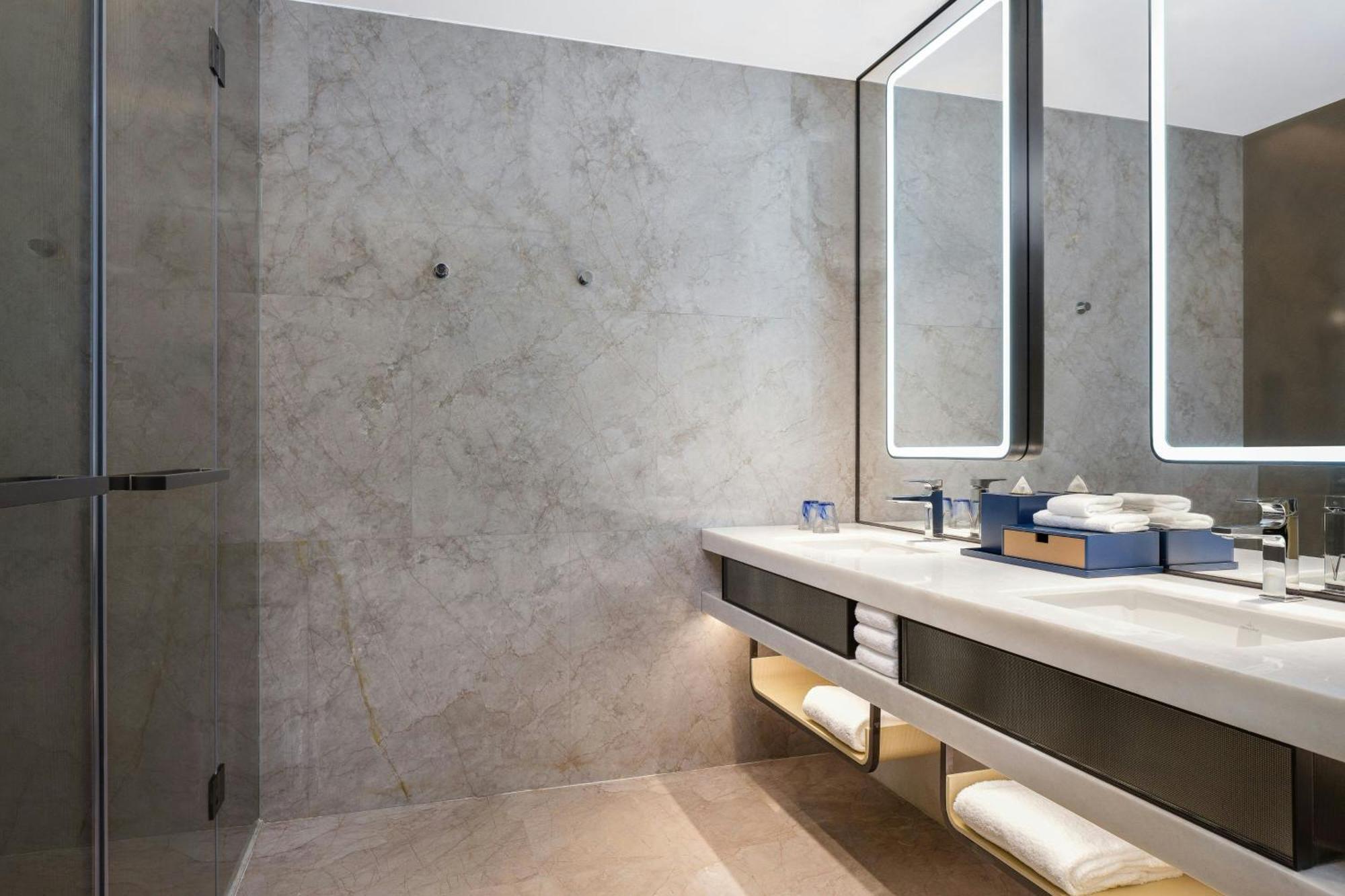 Renaissance Zhuhai Hotel Екстериор снимка