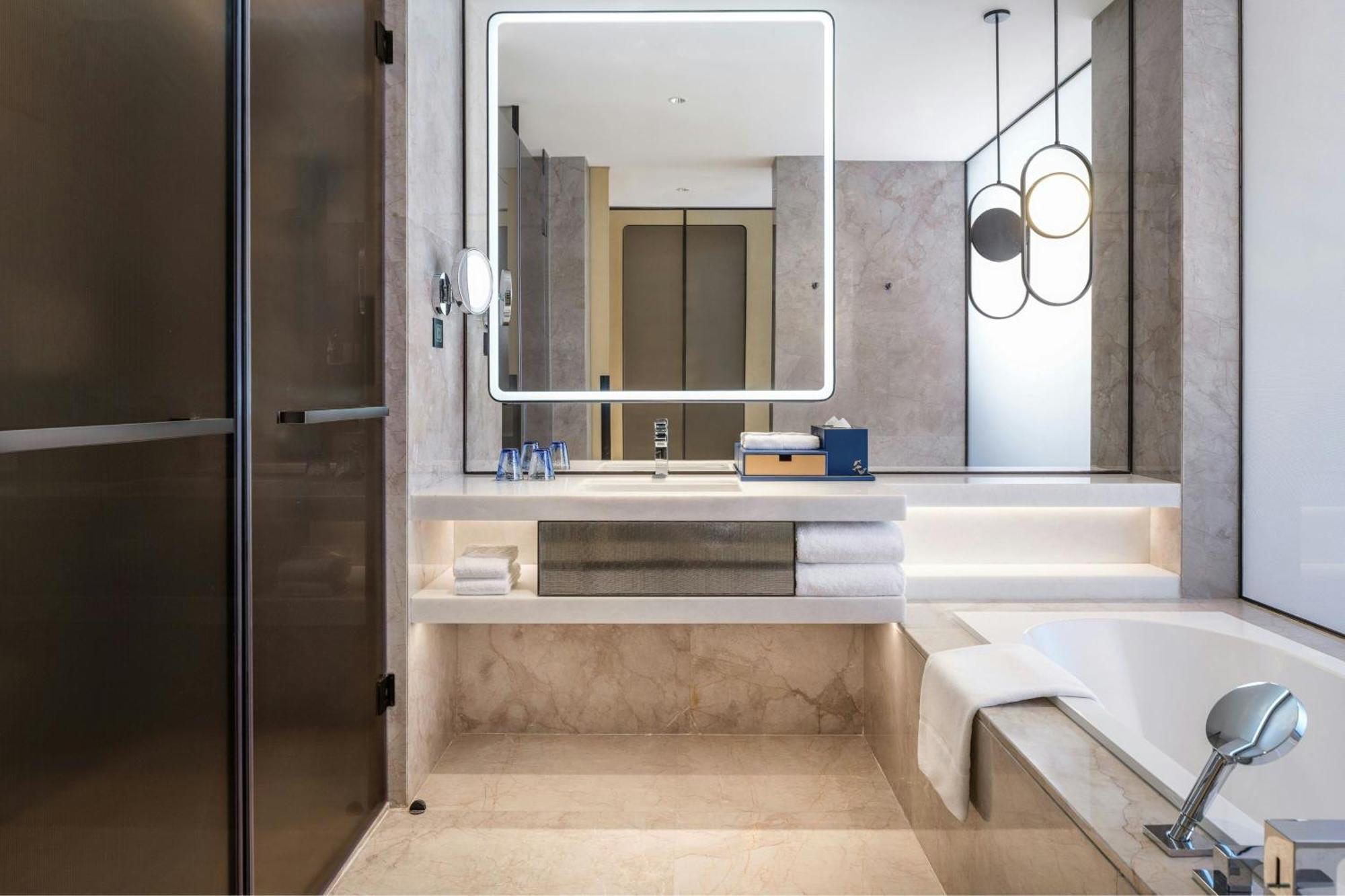 Renaissance Zhuhai Hotel Екстериор снимка